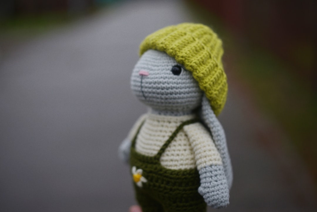 Conejo tejido para bebé de Wag, amigurumi de punto artesanal